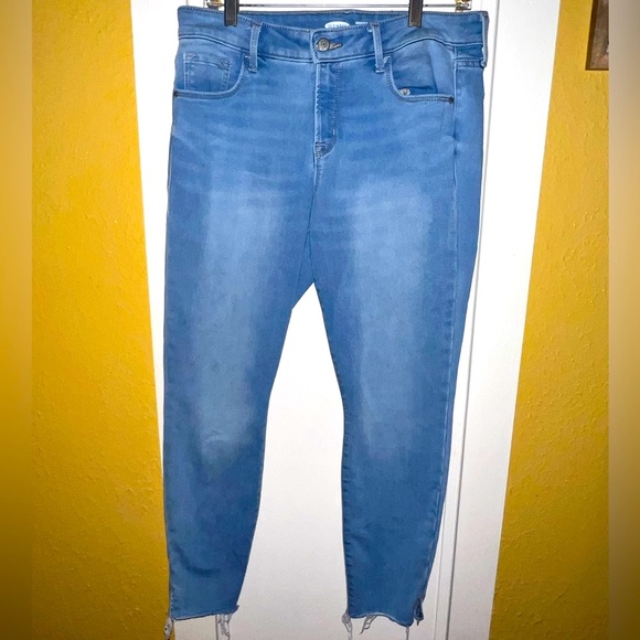 Old Navy Denim - Old navy “rockstar” skinny jeans